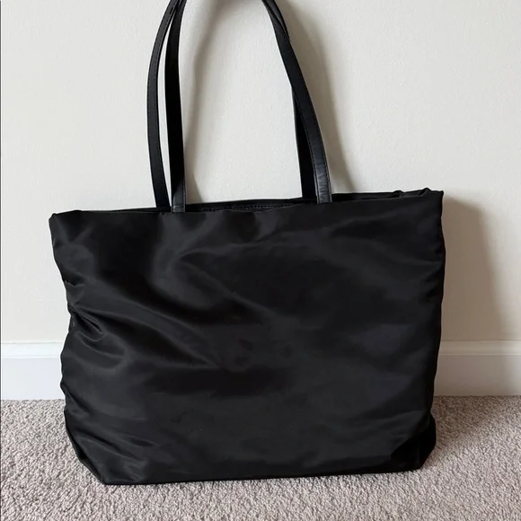 Elegant Black Tote Bag - Picture 5 of 5